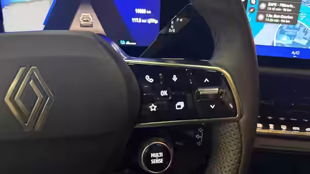 RENAULT CLIO VI HYBRID 17 / 23