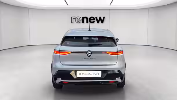 RENAULT MEGANE E-TECH 4 / 24