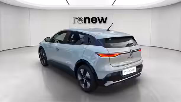 RENAULT MEGANE E-TECH 3 / 24
