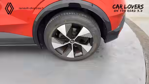 RENAULT MEGANE E-TECH 10 / 34