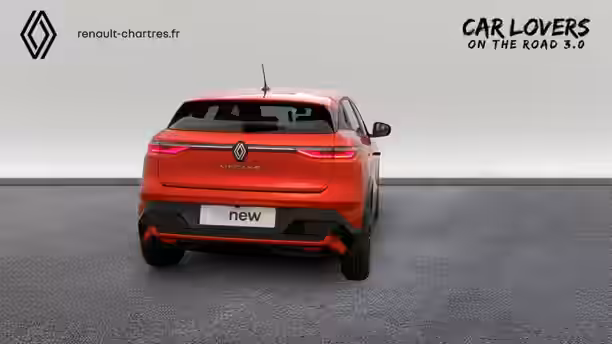 RENAULT MEGANE E-TECH 4 / 34