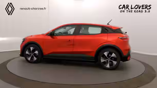 RENAULT MEGANE E-TECH 9 / 34