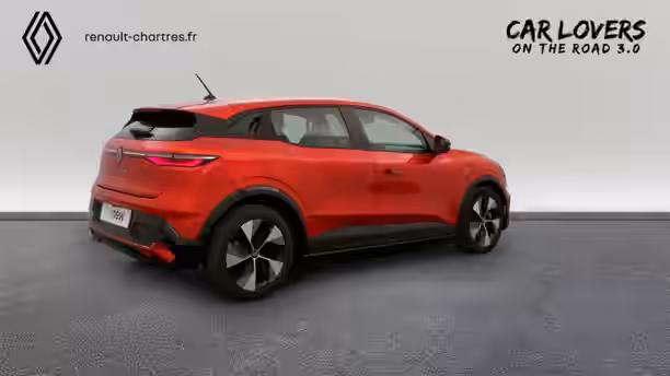 RENAULT MEGANE E-TECH 5 / 34