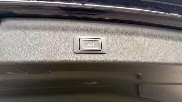 AUDI Q3 17 / 35