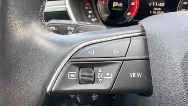 AUDI Q3 25 / 35
