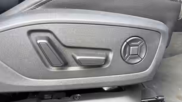 AUDI Q3 21 / 35