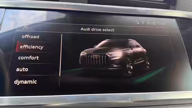 AUDI Q3 32 / 35