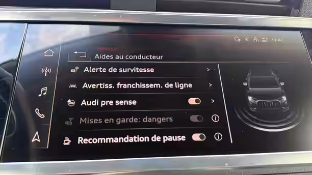 AUDI Q3 30 / 35