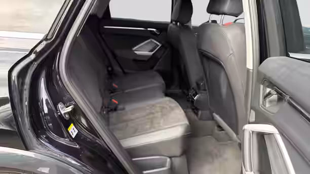 AUDI Q3 19 / 35