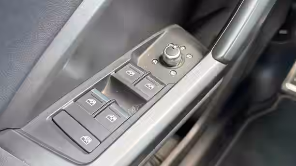 AUDI Q3 SPORTBACK 30 / 33