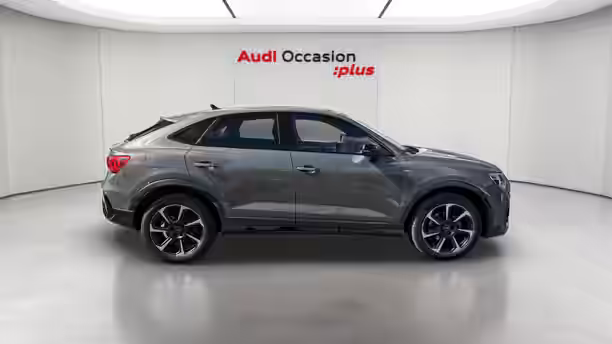 AUDI Q3 SPORTBACK 6 / 33