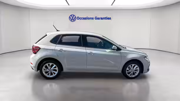 VOLKSWAGEN POLO 6 / 28