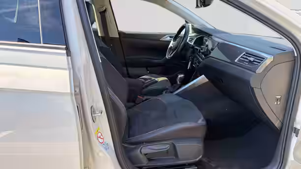 VOLKSWAGEN POLO 18 / 28