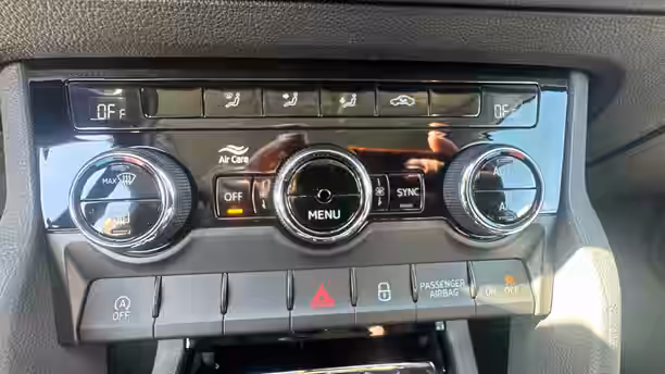 SKODA KAROQ 16 / 17