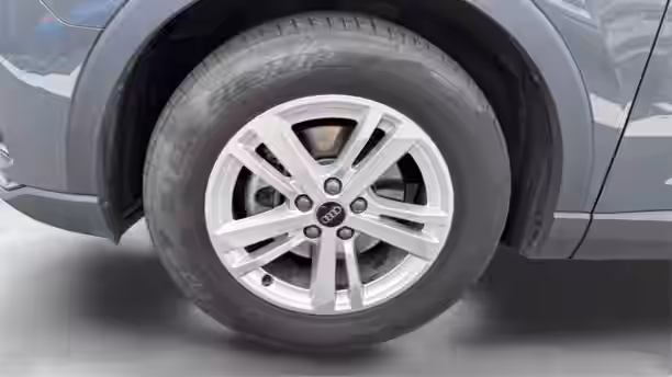 AUDI Q3 16 / 33