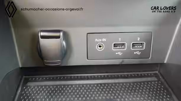 RENAULT CAPTUR 30 / 46