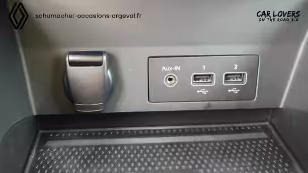 RENAULT CAPTUR 23 / 31