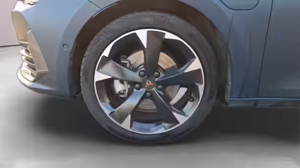 CUPRA LEON 16 / 24