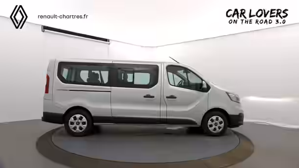 RENAULT TRAFIC 27 / 34