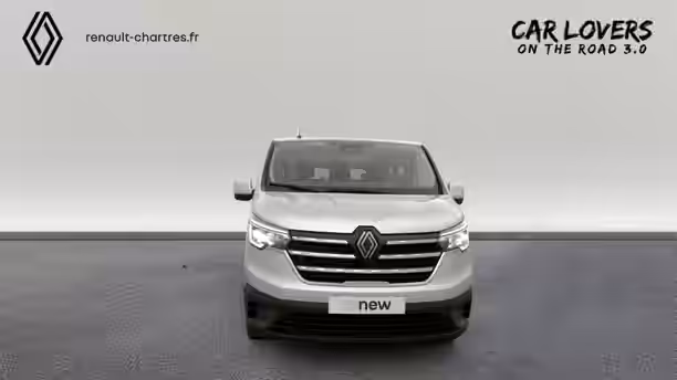 RENAULT TRAFIC 8 / 34