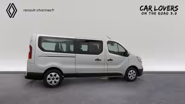 RENAULT TRAFIC 6 / 34