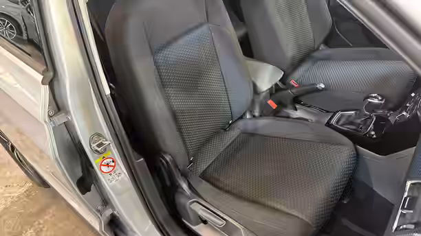 VOLKSWAGEN T-CROSS 31 / 33