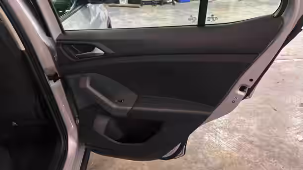 VOLKSWAGEN T-CROSS 24 / 33