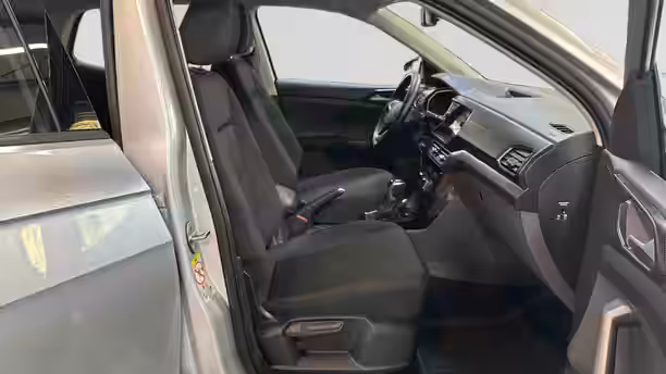 VOLKSWAGEN T-CROSS 33 / 33