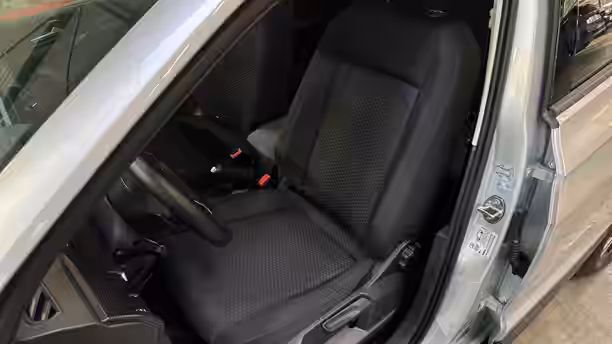 VOLKSWAGEN T-CROSS 27 / 33