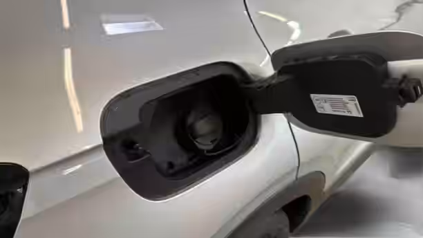 VOLKSWAGEN T-CROSS 9 / 33