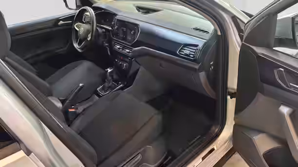 VOLKSWAGEN T-CROSS 30 / 33
