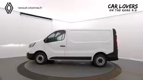 RENAULT TRAFIC FOURGON 27 / 32