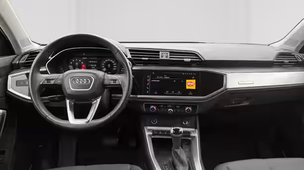 AUDI Q3 22 / 33