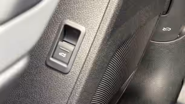 AUDI Q3 28 / 33