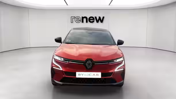 RENAULT MEGANE E-TECH 8 / 22