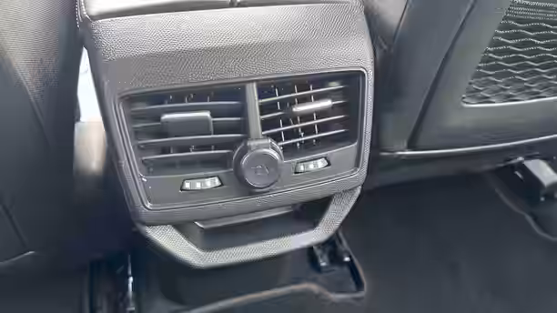 PEUGEOT 3008 19 / 45