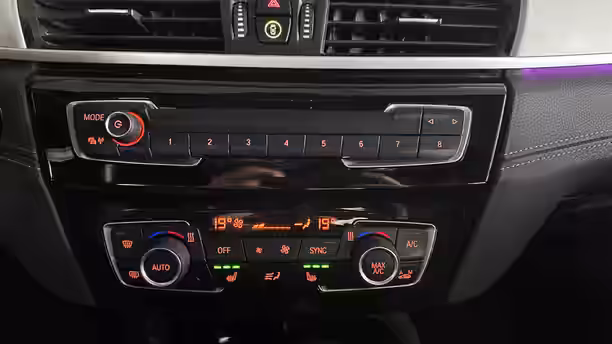 BMW X1 F48 LCI 18 / 24