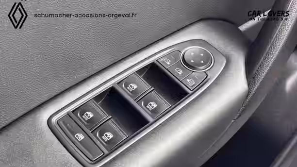 RENAULT CAPTUR 29 / 32