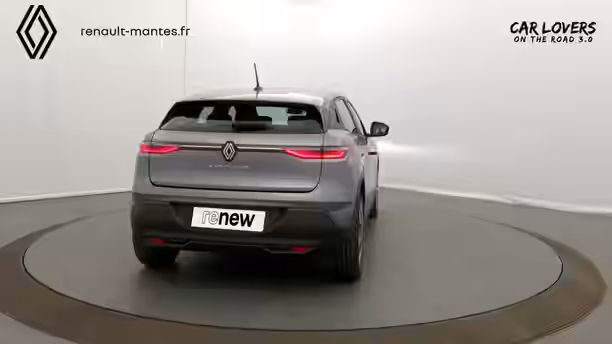 RENAULT MEGANE E-TECH 4 / 33