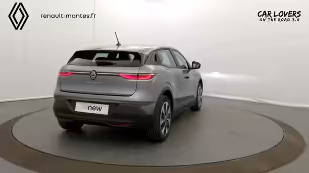 RENAULT MEGANE E-TECH 18 / 33