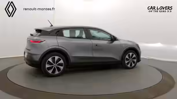 RENAULT MEGANE E-TECH 20 / 33