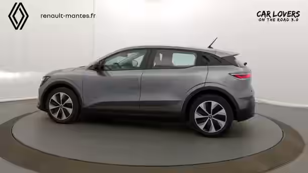 RENAULT MEGANE E-TECH 9 / 33