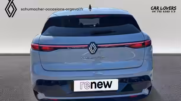 RENAULT MEGANE E-TECH 3 / 44