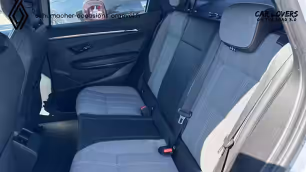 RENAULT MEGANE E-TECH 12 / 44