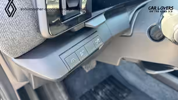 RENAULT MEGANE E-TECH 13 / 44