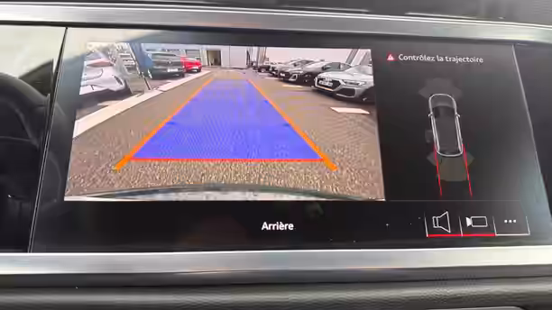 AUDI Q3 13 / 33