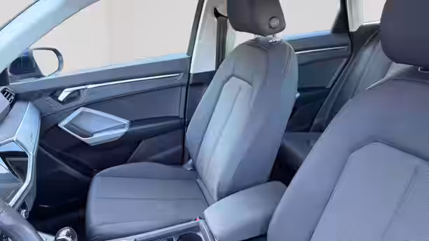 AUDI Q3 21 / 27