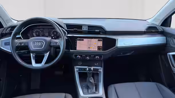 AUDI Q3 22 / 27