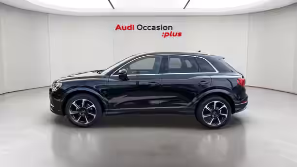 AUDI Q3 2 / 35