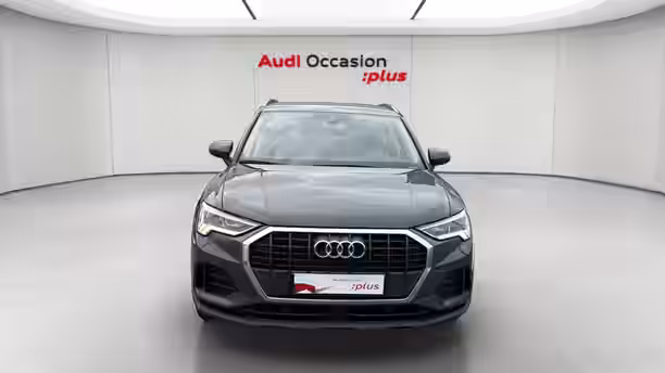 AUDI Q3 8 / 33